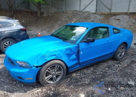 2010 Ford Mustang V6/V6 Premium из США, поврежденный, VIN 1ZVBP8AN4A5131012